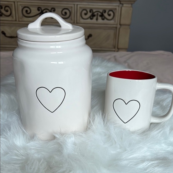 Rae Dunn Other - White and Red Heart Design Mug Set